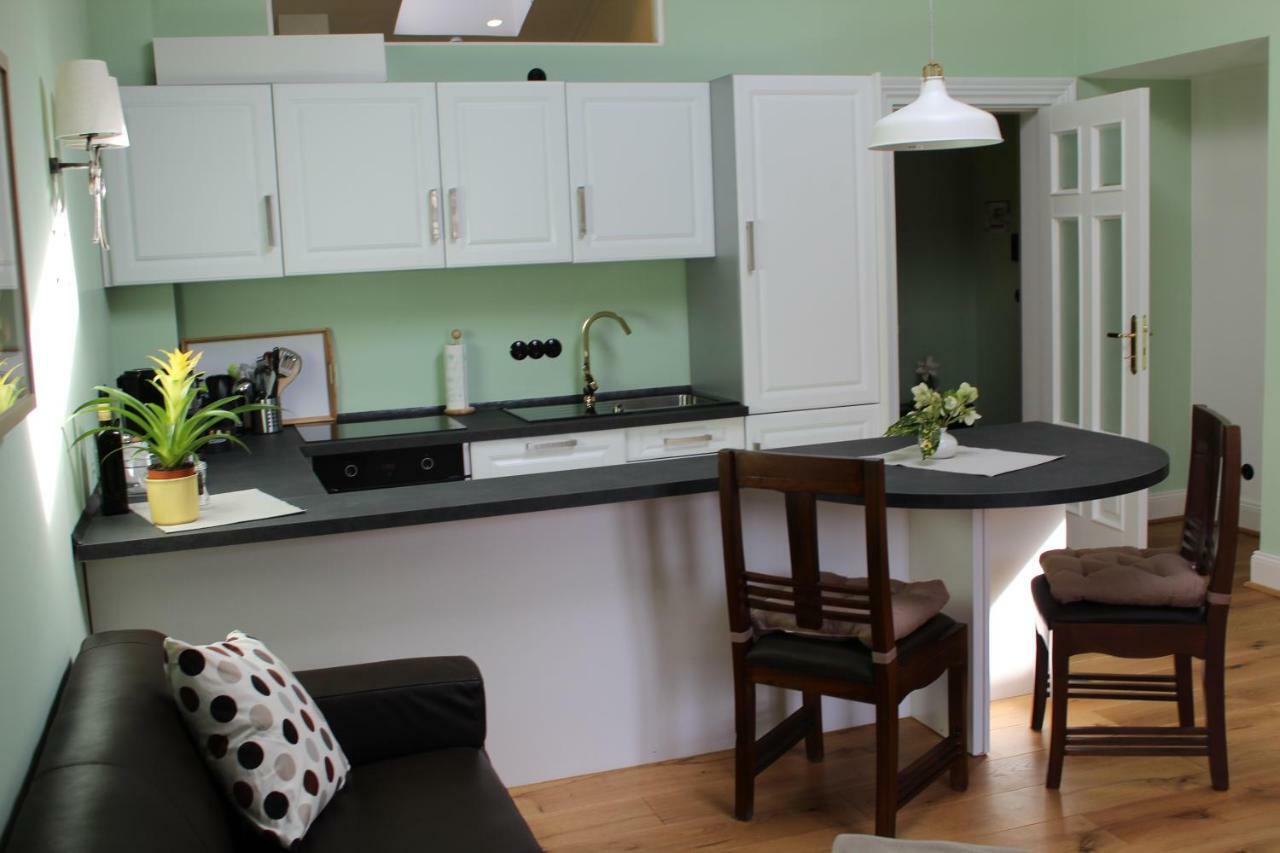 Logierhaus Stadt Lyon บัดเอมส์ ภายนอก รูปภาพ